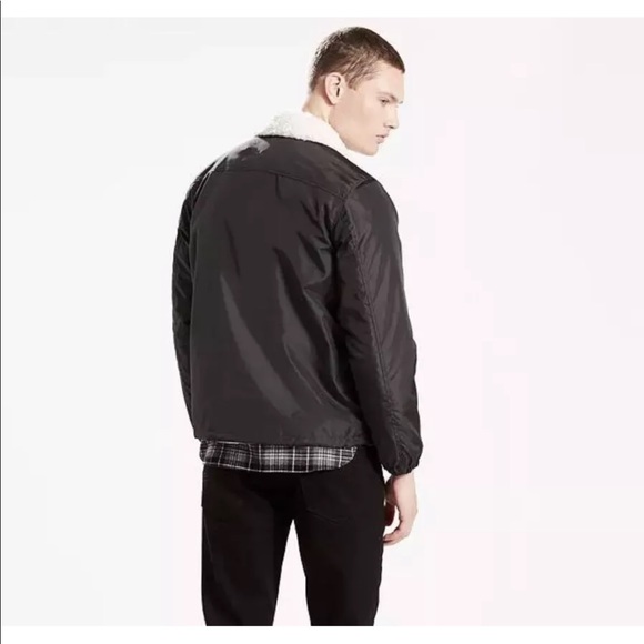 LEVI’S Men’s Sherpa Coach Trucker Jacket - Picture 2 of 8
